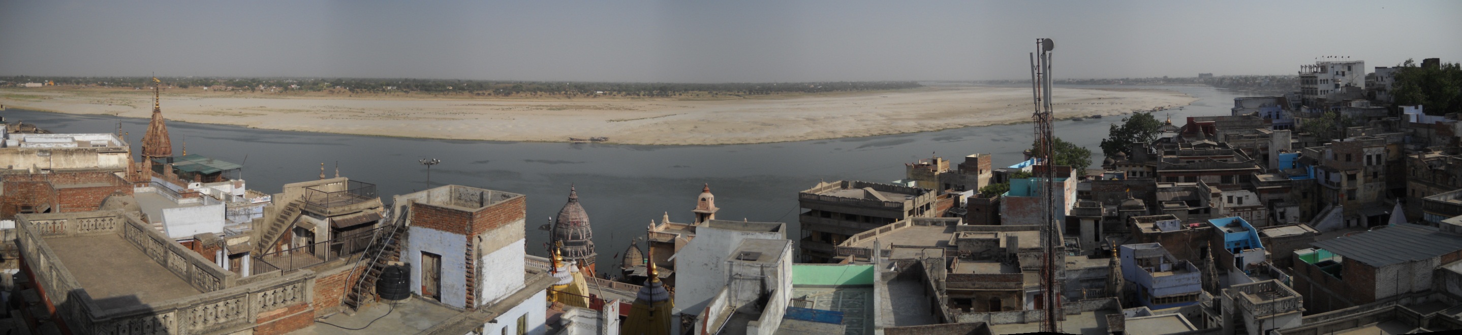 1 - Panorama Varanassi Ganga View Rooftop v2